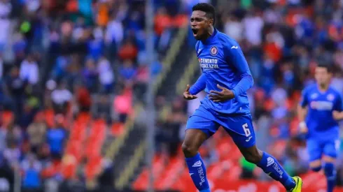 Borja celebra un tanto en la Concachampions en el duelo entre Cruz Azul vs. Portmore United