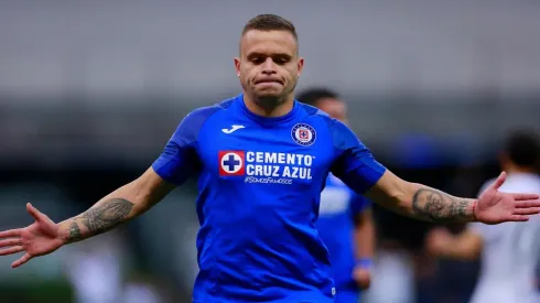 Cruz Azul niega cualquier salida de Jonathan Rodríguez