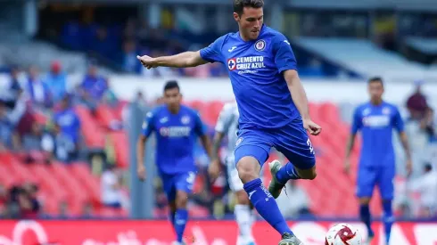 Santiago Giménez en el duelo ante Atlas en el Clausura 2020
