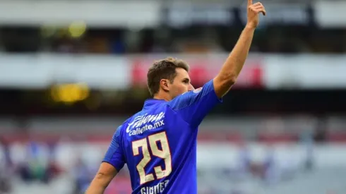 Santiago Giménez es uno de los mejores jugadores surgidos de la cantera de Cruz Azul