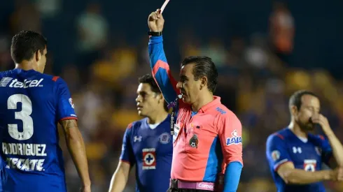 Paul Delgadillo en un partido de Cruz Azul