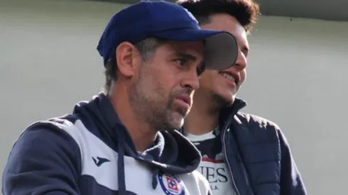 Insólito: Gringo Castro corrió a parte de la Sub-17 por ¡videollamada!