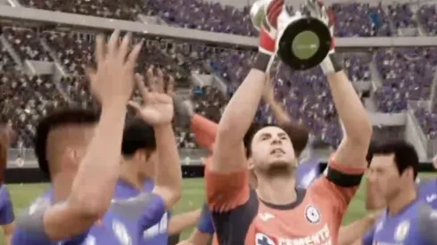 La Máquina festejando con la copa de campeón