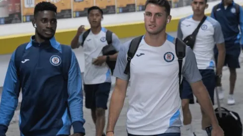 Santi y Borja camino a una concentración con Cruz Azul