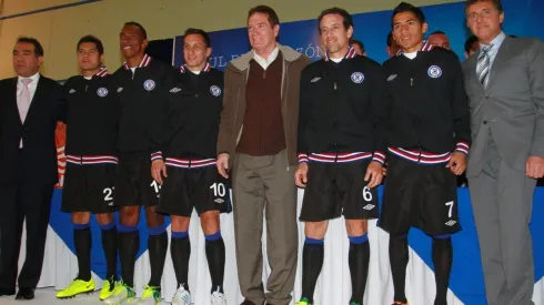 Los ex Cruz Azul se alían y disparan contra Aquino por sus dichos