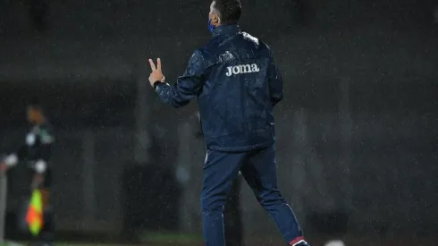 Robert Siboldi en el partido ante León