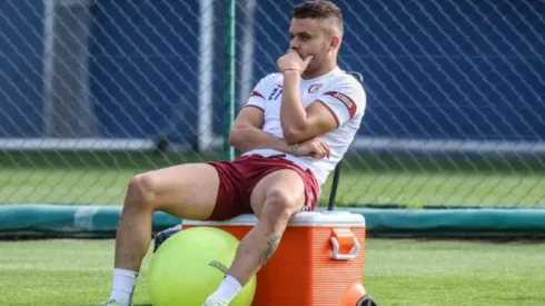 Jonathan Rodríguez en el último entrenamiento de Cruz Azul