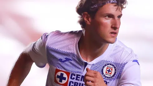 Santiago Giménez es una de las 50 Joyas Ocultas del FIFA 21.