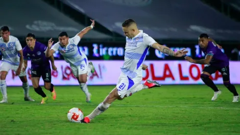 Jonathan Rodríguez anotó sus goles 9 y 10 esta noche.