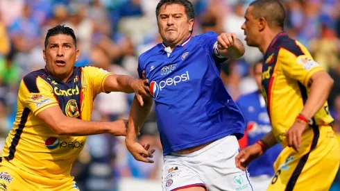 Carlos Hermosillo en un duelo de leyendas ante el América