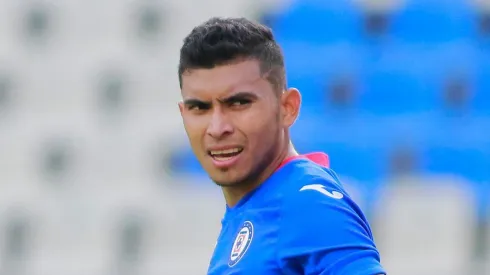 Orbelín Pineda en un partido del Guard1anes 2020