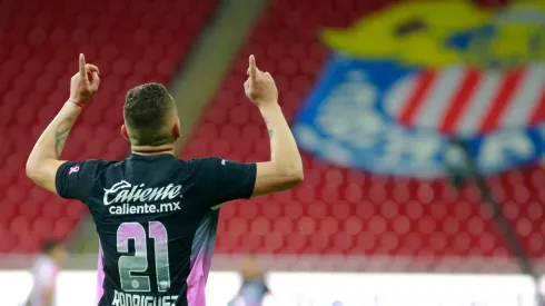 Rodríguez sigue como líder en la tabla de goleo.