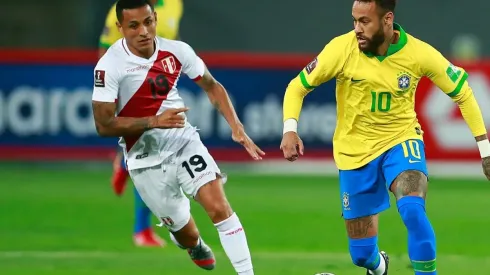 Yoshimar Yotún en la selección de Perú.