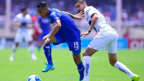 Cruz Azul y Pumas se enfrentan esta noche.