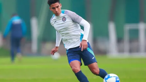 Fernández jugó seis meses en Cruz Azul antes de salir.