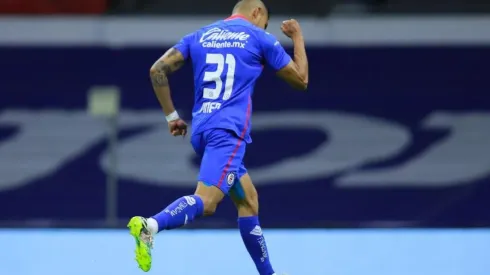 Orbelín Pineda en el Guard1anes 2020