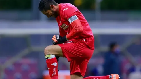 Chuy Corona saldrá de Cruz Azul.