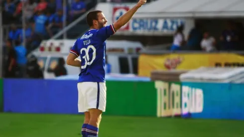 Villa en su etapa como jugador de Cruz Azul