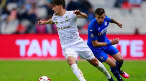 Pablo Ceppelini ante el Santos en el Clausura 2020