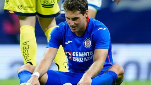 Santiago Giménez es el único juvenil que juega en Cruz Azul.