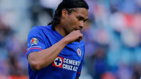 Gullit Peña con Cruz Azul.