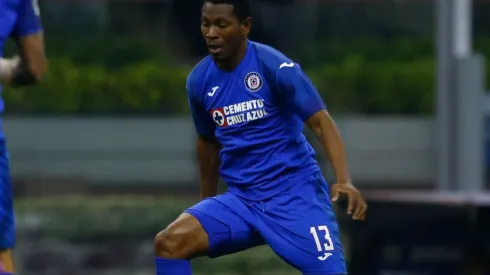 Bryan Angulo regresó a Cruz Azul este año.