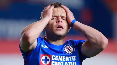 Jonathan Rodríguez en el partido ante el Necaxa