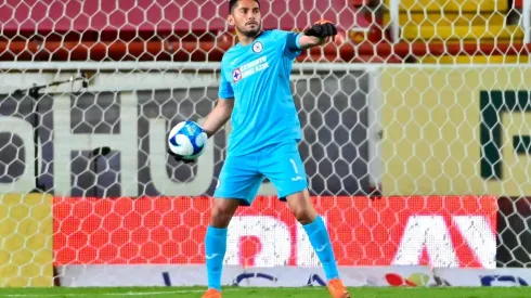 Jesús Corona termina contrato con Cruz Azul en junio.