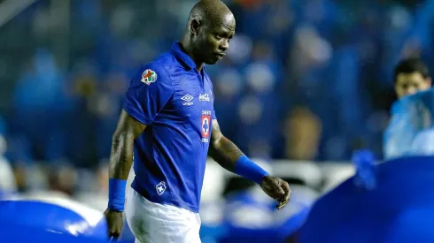 Emaná jugó en Cruz Azul entre 2013 y 2015.