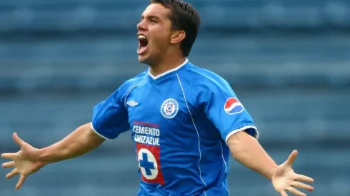 Pinheiro jugó entre 2000 y 2003 en Cruz Azul.
