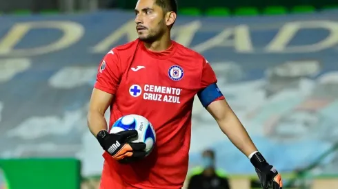 Jesús Corona no disputará el partido Cruz Azul ante Mazatlán de esta noche.