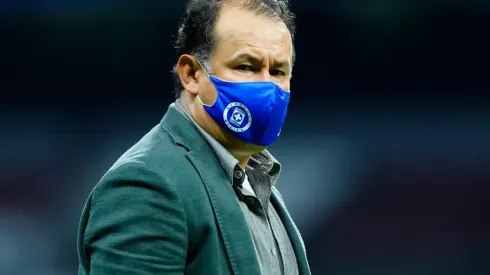Juan Reynoso tomó las riendas de Cruz Azul para el Guard1anes 2021.