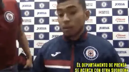 Orbelin Pineda en la rueda de prensa