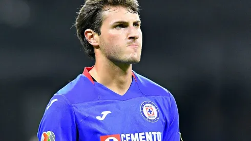 Santiago Giménez se quedó fuera de la convocatoria de Cruz Azul por primera vez.
