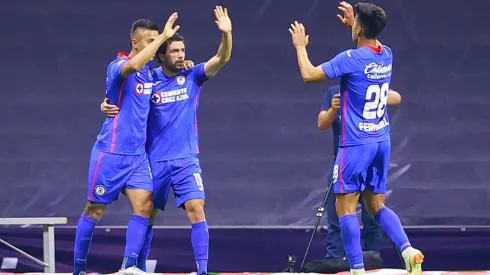 Cruz Azul venció a Rayados y se reafirmó como líder del Guard1anes 2021.