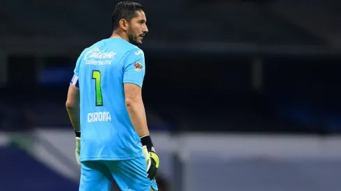 Corona renovará contrato con Cruz Azul.