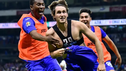 Cruz Azul venció por 3-1 a Toluca.