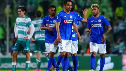 Cruz Azul enfrenta a Santos este domingo.