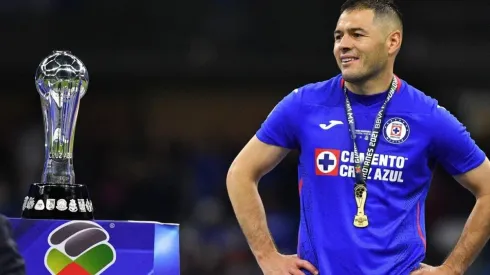 Pablo Aguilar a la hora de la premiación