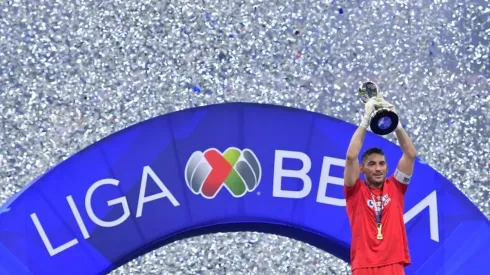 Jesús Corona levantó el título de campeón