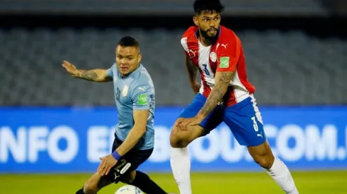 Jonathan Rodríguez en el duelo ante Paraguay