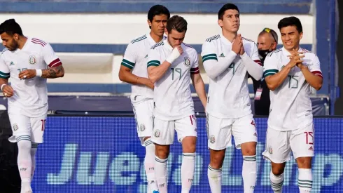 México venció por 3-2 a Australia.