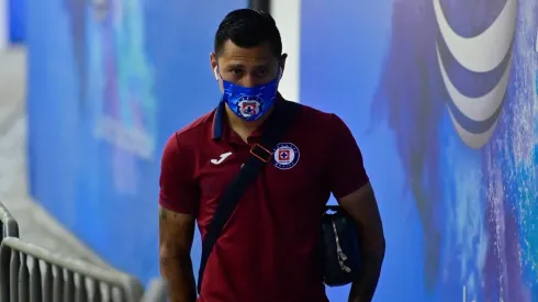 Julio César Domínguez en un partido de Cruz Azul