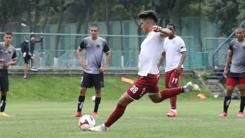 Fernández anotó el único gol de Cruz Azul.