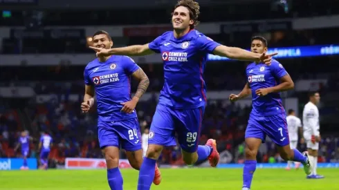Santiago Giménez con Cruz Azul