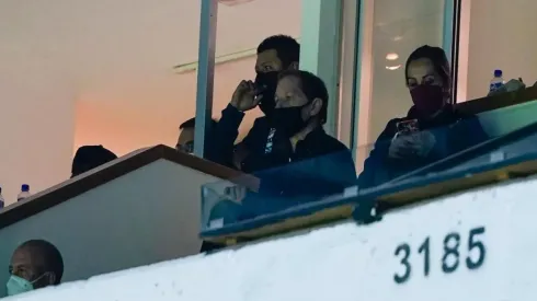 Jaime Ordiales con la directiva de Cruz Azul