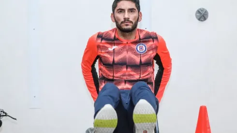 Jesús Corona entrenó en el gimnasio al parejo del equipo.