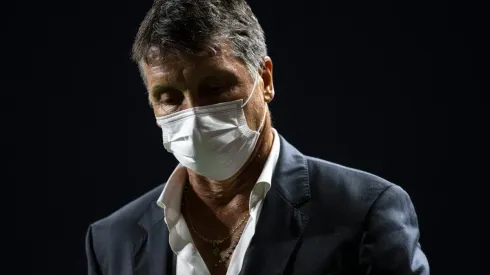 Robert Dante Siboldi fue cesado como DT de los Xolos.