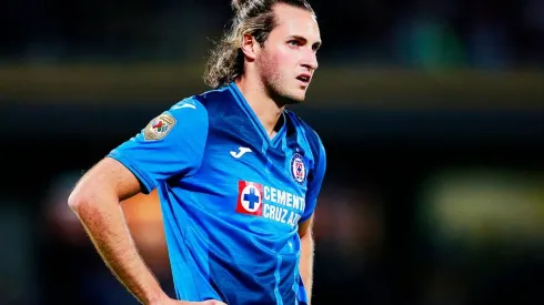 Santiago Giménez es opción para llegar a Chivas.