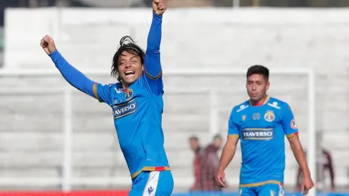 Cruz Azul lanza nueva oferta por el fichaje de Joaquín Montecinos